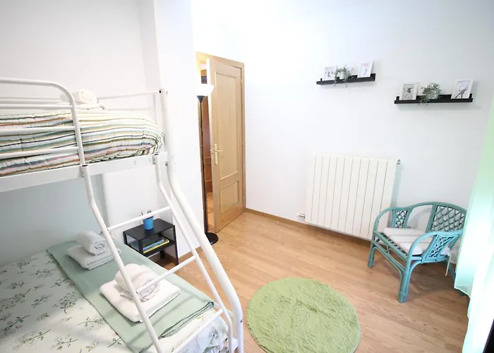 Gran Piso Con Parking Privado * Sabiñánigo